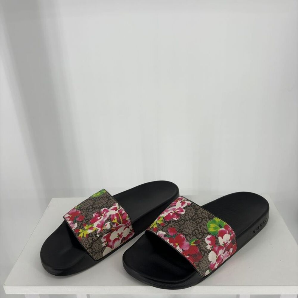 Gucci "Bloom Supreme" Slides